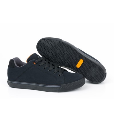 ADIDASI FOX BLACK ORANGE CASUAL TRAINER